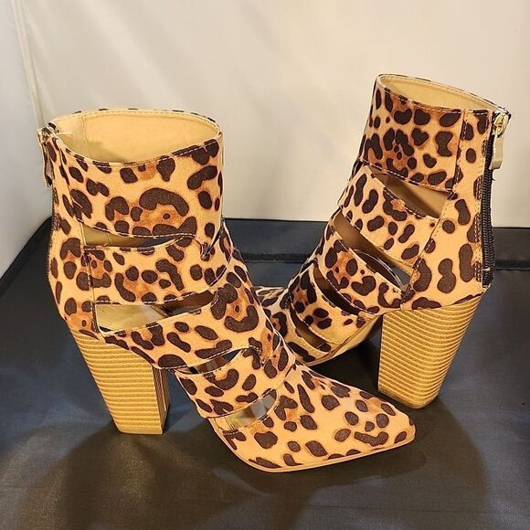 BRAND NEW NY&C BLOCK HEEL CUT-OUT POINTED-TOES BOOTIES G1 - Picture 6 of 15